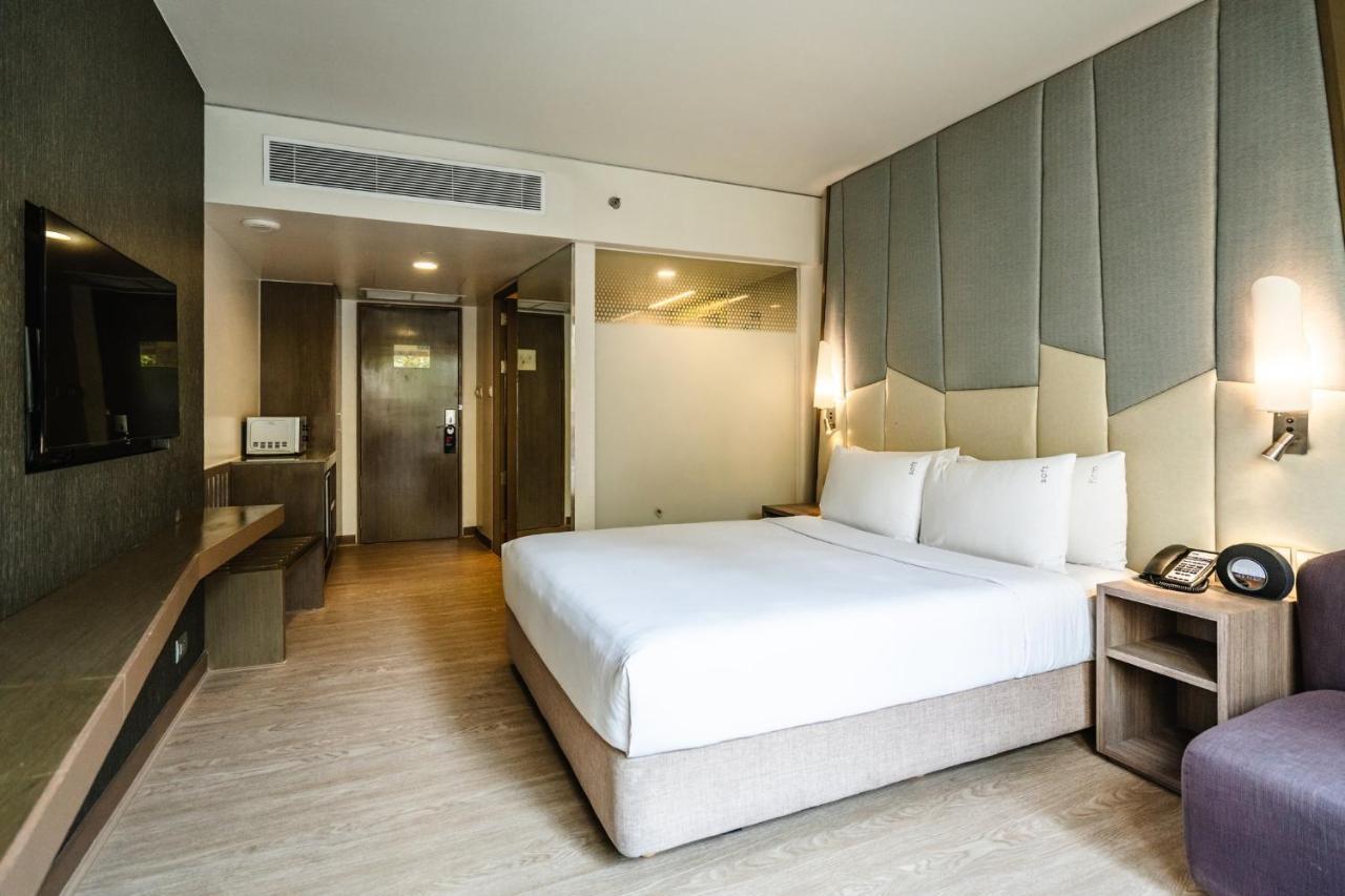 Holiday Inn Express Bangkok Sukhumvit 11, An Ihg Hotel Εξωτερικό φωτογραφία